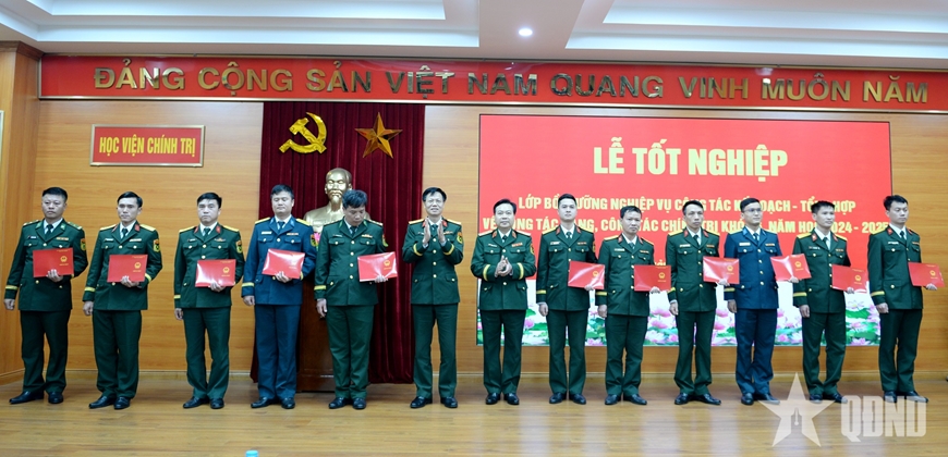 Học viện Chính trị bế mạc lớp bồi dưỡng nghiệp vụ công tác kế hoạch - tổng hợp