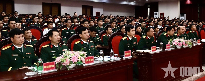 Trường Sĩ quan Lục quân 1 tổ chức lễ tốt nghiệp khóa 22