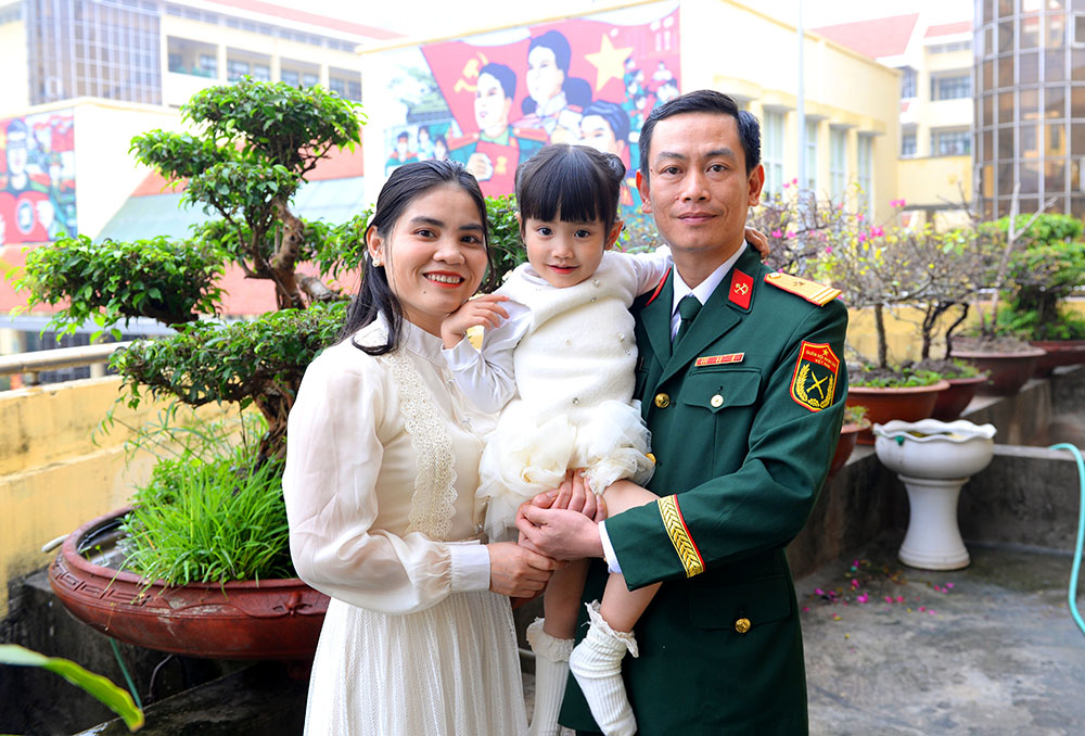 Vẹn tròn việc chung, việc riêng