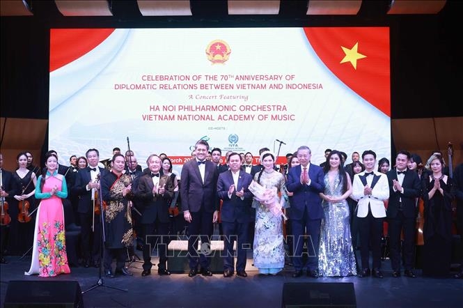 Tổng Bí thư Tô Lâm và Phu nhân dự Lễ hòa nhạc kỷ niệm 70 năm thiết lập quan hệ ngoại giao Việt Nam-Indonesia