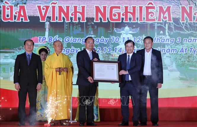 Công bố Bộ tượng Tam Tổ Trúc Lâm chùa Vĩnh Nghiêm (Bắc Giang) là bảo vật quốc gia