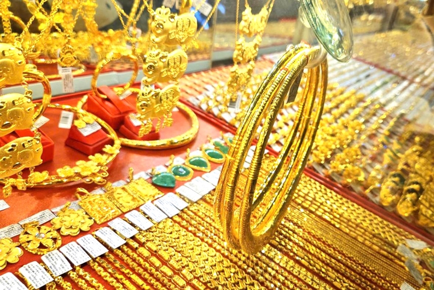 Giá vàng hôm nay, ngày 26 tháng 4, đang ghi nhận những biến động đáng chú ý