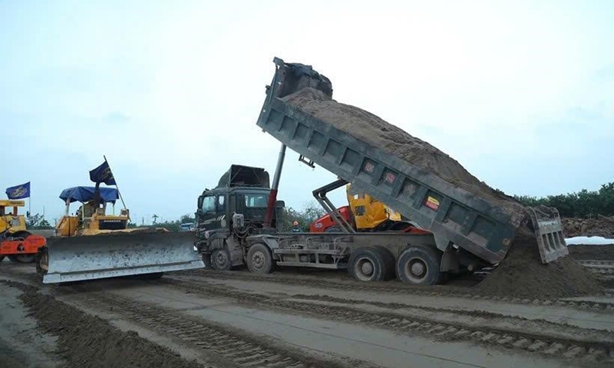 Đẩy nhanh tiến độ cấp mỏ vật liệu xây dựng phục vụ các dự án trọng điểm