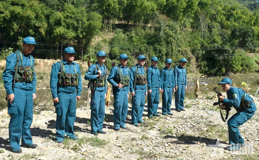 Hợp nhất văn bản về xây dựng lực lượng và chế độ, chính sách đối với dân quân tự vệ