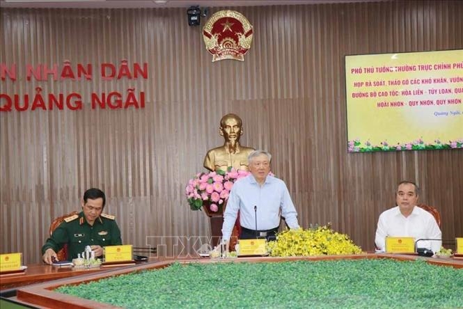 Phó thủ tướng Thường trực Nguyễn Hòa Bình: Không vì tiến độ mà bỏ qua quy trình thi công cao tốc Bắc - Nam