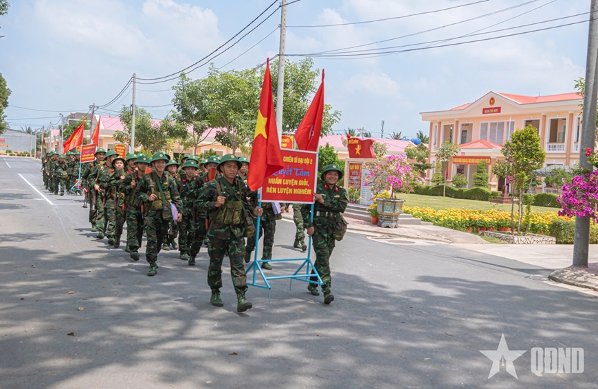 Sức trẻ trên thao trường của người lính pháo binh Quân khu 9