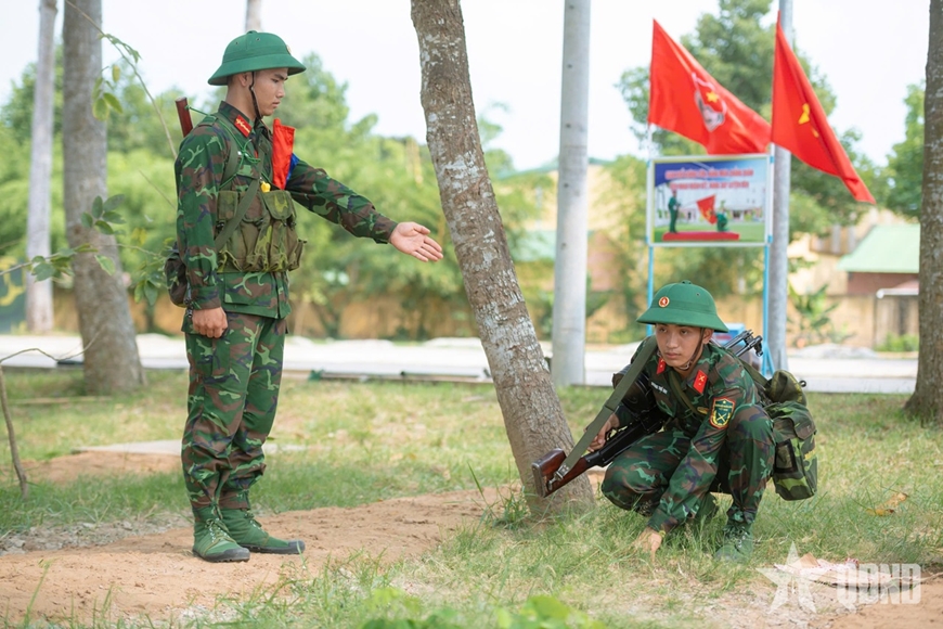 Sức trẻ trên thao trường của người lính pháo binh Quân khu 9