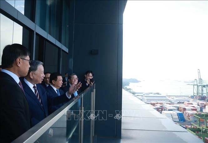 Tổng Bí thư Tô Lâm thăm cảng Pansir Panjang và trao đổi chiến lược giáo dục và khoa học công nghệ