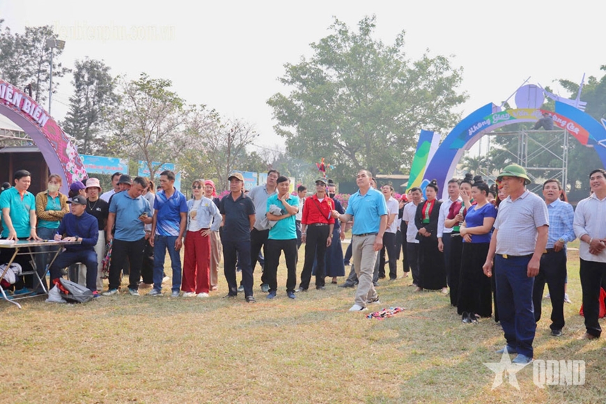 Điện Biên: Tưng bừng các hoạt động văn nghệ, thể thao trước thềm Lễ hội hoa ban