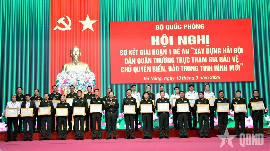 Đại tướng Nguyễn Tân Cương chủ trì sơ kết giai đoạn 1 đề án xây dựng hải đội dân quân thường trực