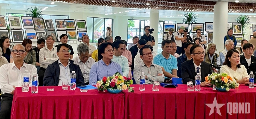 Khai mạc Triển lãm ảnh nghệ thuật “Quảng Nam Đà Nẵng - Đất Mẹ ân tình”