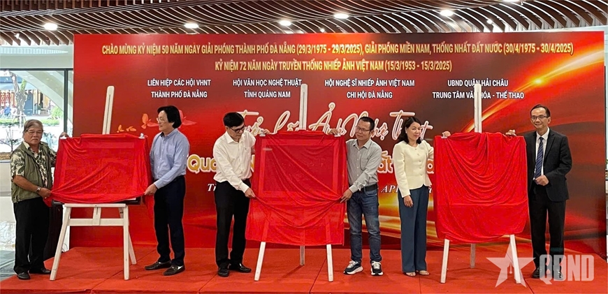Khai mạc Triển lãm ảnh nghệ thuật “Quảng Nam Đà Nẵng - Đất Mẹ ân tình”