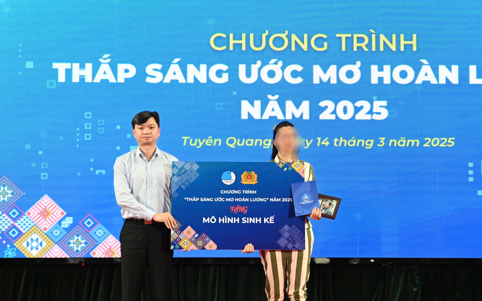 Thắp sáng ước mơ hoàn lương