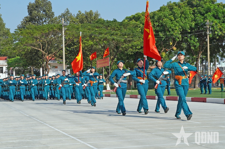 Kiểm tra lực lượng luyện tập diễu binh, diễu hành tại Quân khu 7, Quân đoàn 34