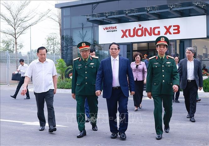 Thủ tướng Phạm Minh Chính làm việc với Tập đoàn Công nghiệp - Viễn thông Quân đội