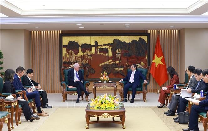 Thủ tướng Phạm Minh Chính: Đề nghị Giáo sư Thomas Vallely tham vấn để Việt Nam thúc đẩy tăng trưởng