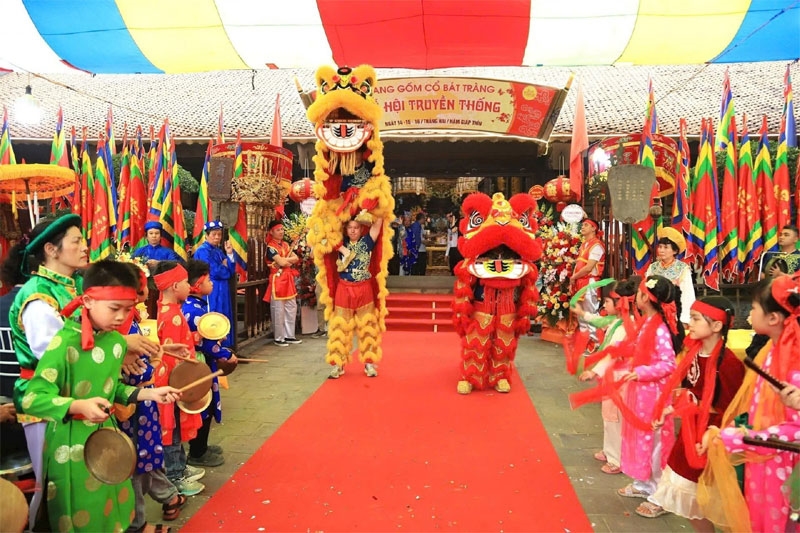https://file3.qdnd.vn/data/images/0/2025/03/16/upload_2049/bat-trang.jpg?dpi=150&quality=100&w=870