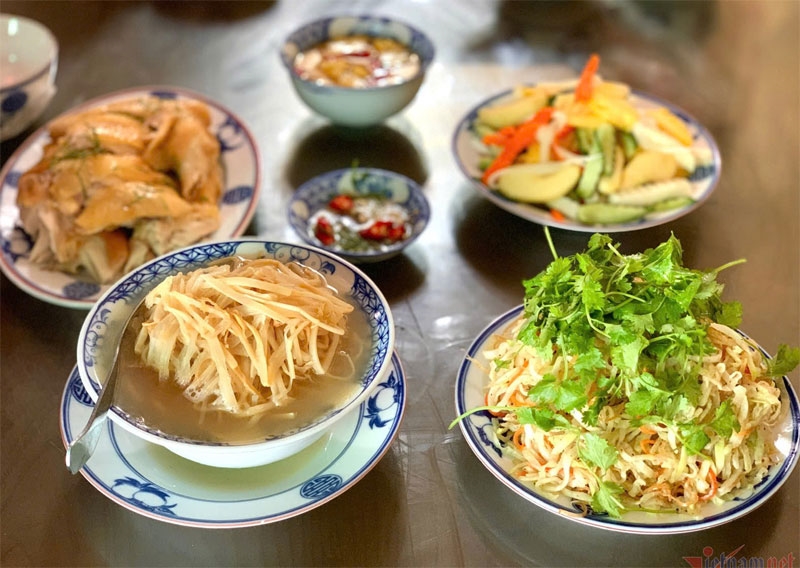 Hò hẹn với Bát Tràng