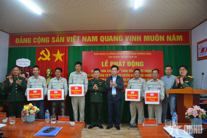 Hoàn thành 65% khối lượng cầu Tiên Tân (Hà Nam) trước lũ tiểu mãn