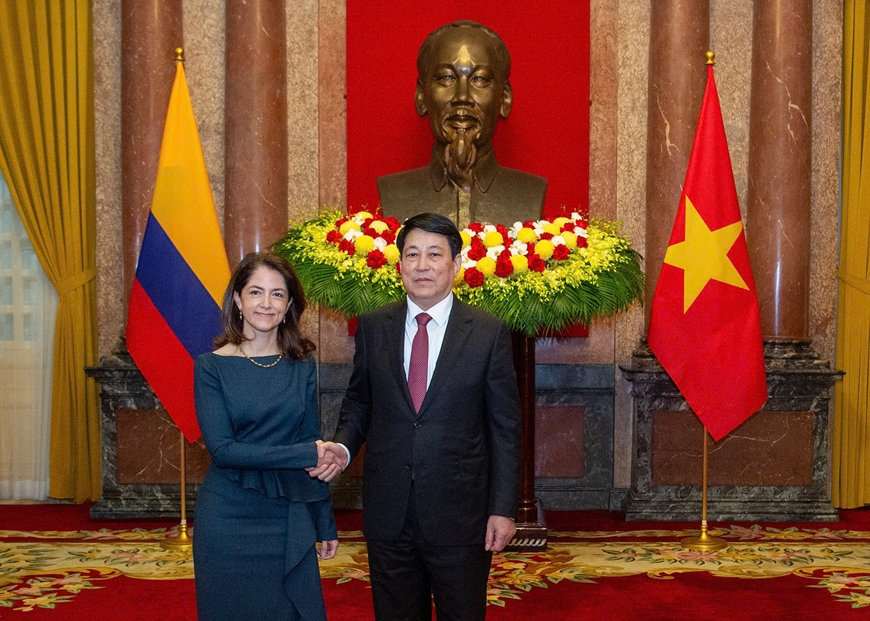 Chủ tịch nước Lương Cường tiếp Đại sứ các nước trình Quốc thư