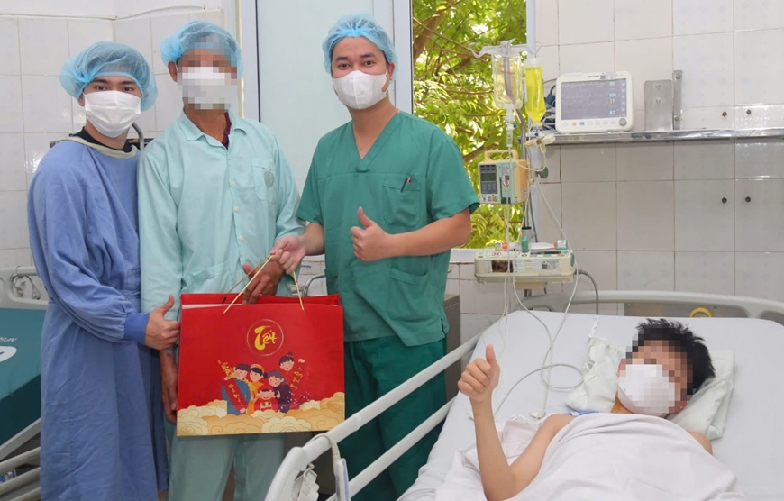 Thiếu niên 14 tuổi được ghép tim thành công