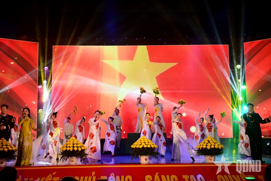 Sôi nổi chương trình dạ hội thanh niên của Nhà máy Z111