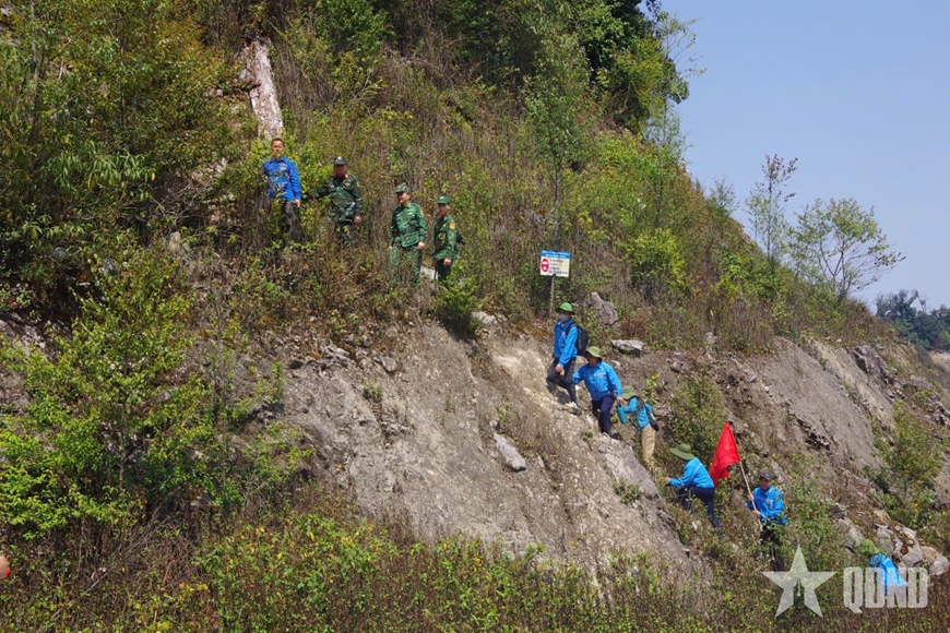 Sôi nổi tháng ba trên biên giới tỉnh Nghệ An