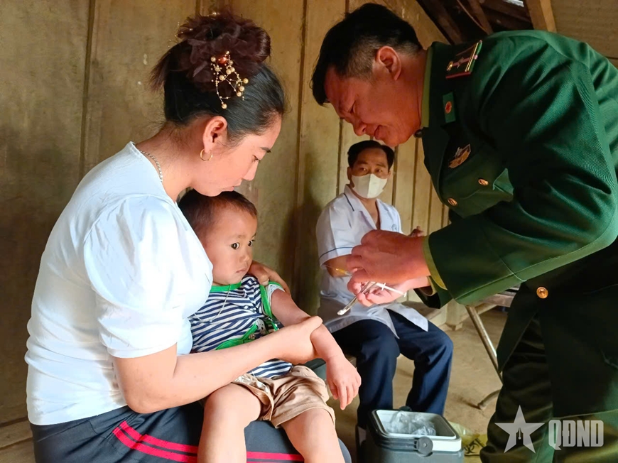 Sôi nổi tháng ba trên biên giới tỉnh Nghệ An