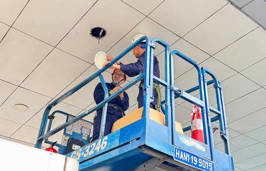 Sân bay Nội Bài đẩy mạnh tiết giảm điện năng, hướng tới phát triển bền vững