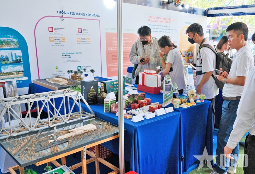 Hơn 200 dự án tham gia Cuộc thi Khoa học, kỹ thuật cấp quốc gia học sinh trung học
