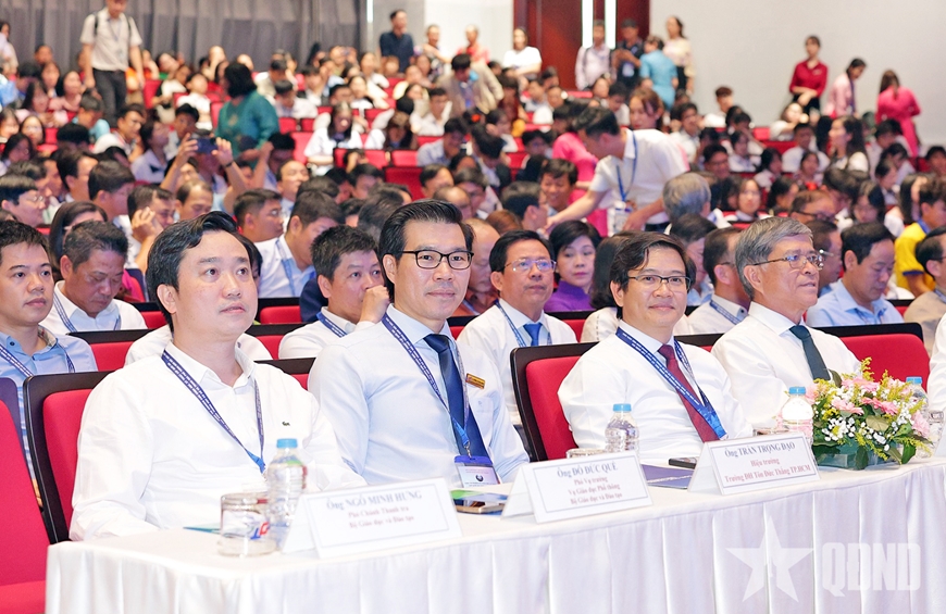 Hơn 200 dự án tham gia Cuộc thi Khoa học, kỹ thuật cấp quốc gia học sinh trung học