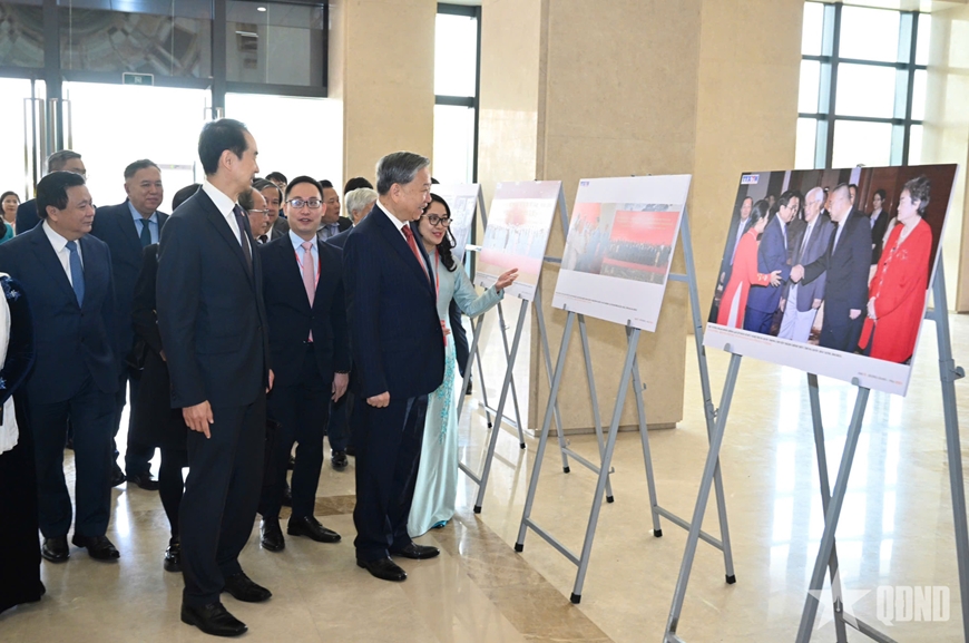 Tổng Bí thư Tô Lâm dự chương trình “Gặp gỡ lưu học sinh, sinh viên Việt Nam - Trung Quốc các thời kỳ”