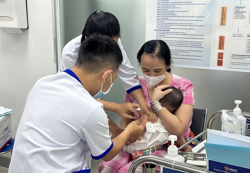 Triển khai Kế hoạch tiêm vaccine phòng, chống bệnh sởi năm 2025 đợt 2