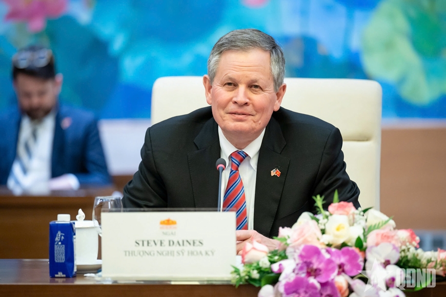 Chủ tịch Quốc hội Trần Thanh Mẫn tiếp Thượng Nghị sĩ Hoa Kỳ Steven David Daines