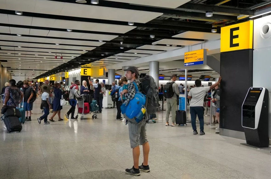 Anh: Hỏa hoạn nghiêm trọng khiến sân bay Heathrow phải đóng cửa