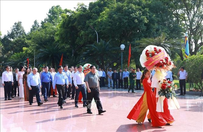Thủ tướng Phạm Minh Chính thăm, làm việc tại tỉnh Bình Định