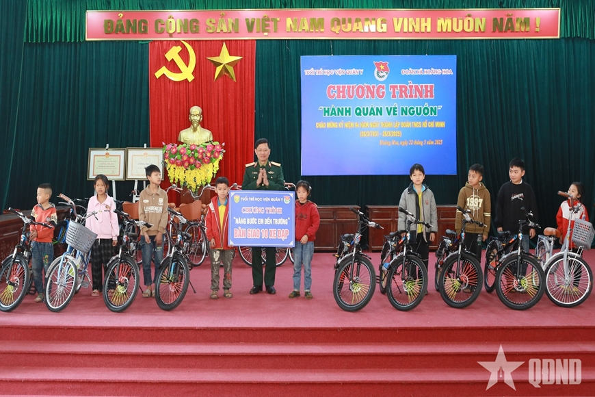 Học viện Quân y tổ chức chương trình hành quân về nguồn tại Vĩnh Phúc