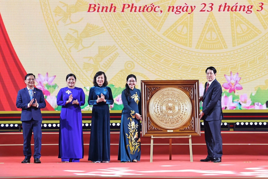 Chủ tịch nước Lương Cường dự Lễ kỷ niệm 50 năm Ngày Giải phóng tỉnh Bình Phước