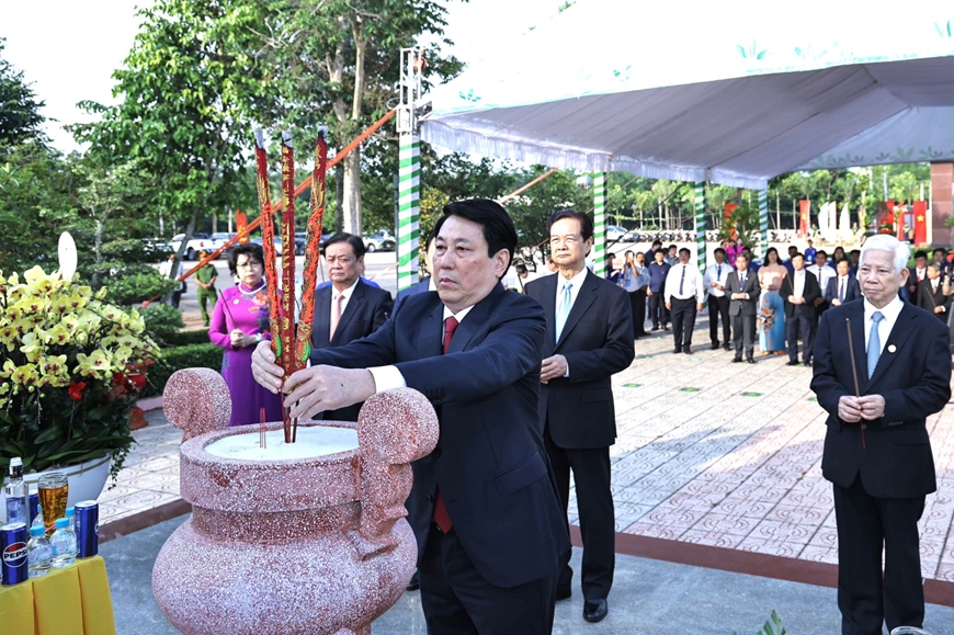 Chủ tịch nước Lương Cường dự Lễ kỷ niệm 50 năm Ngày Giải phóng tỉnh Bình Phước