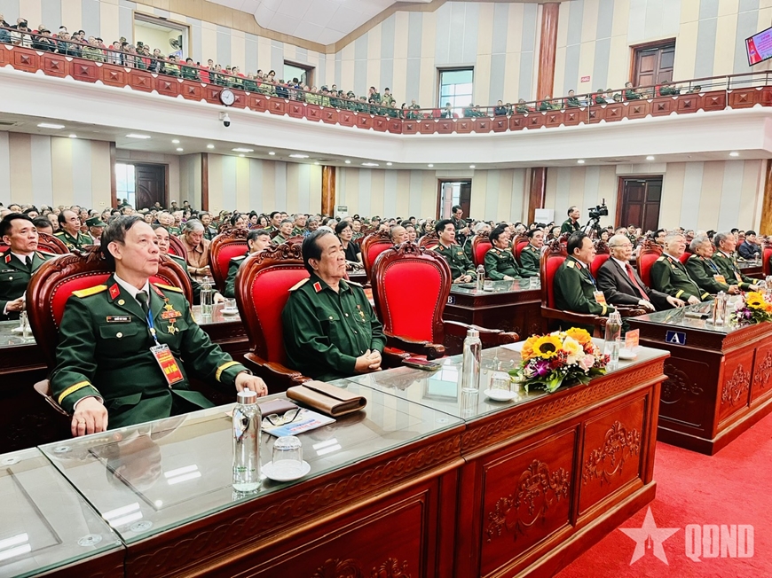 Tự hào truyền thống, "tiếp lửa" cho tương lai