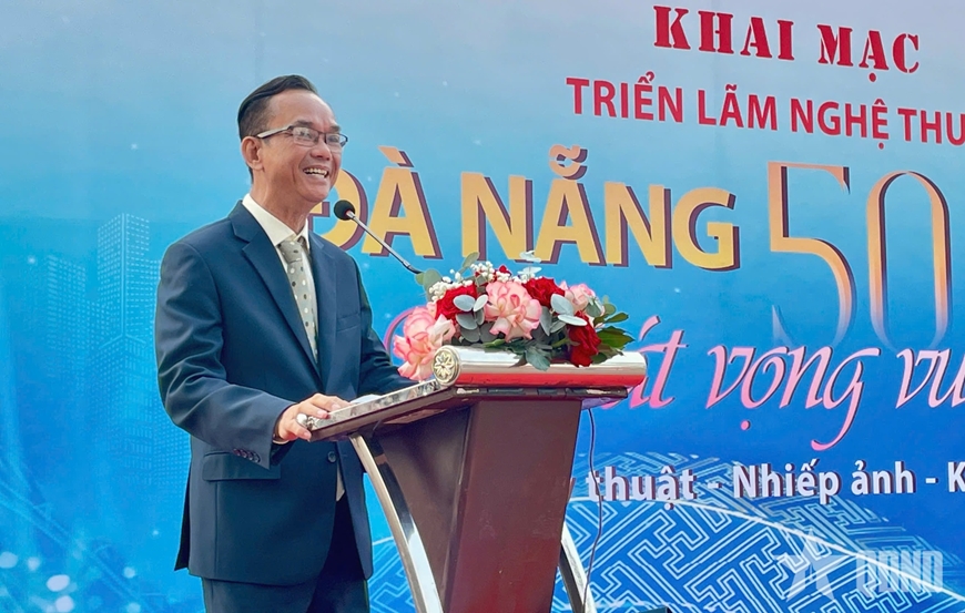 Đà Nẵng khai mạc Triển lãm nghệ thuật “Đà Nẵng 50 năm - Khát vọng vươn mình”