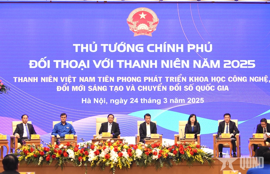 Thủ tướng Chính phủ Phạm Minh Chính đối thoại với thanh niên