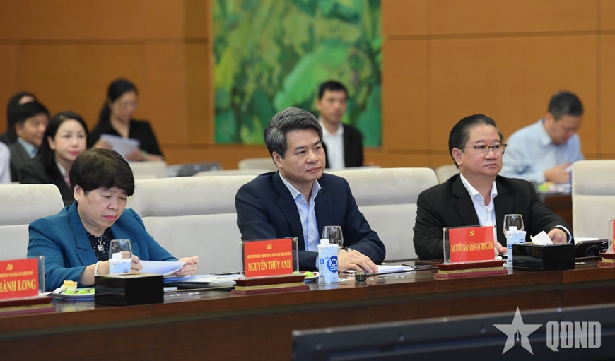Chủ tịch Quốc hội Trần Thanh Mẫn chủ trì cuộc họp về rà soát, sửa đổi, bổ sung Hiến pháp
