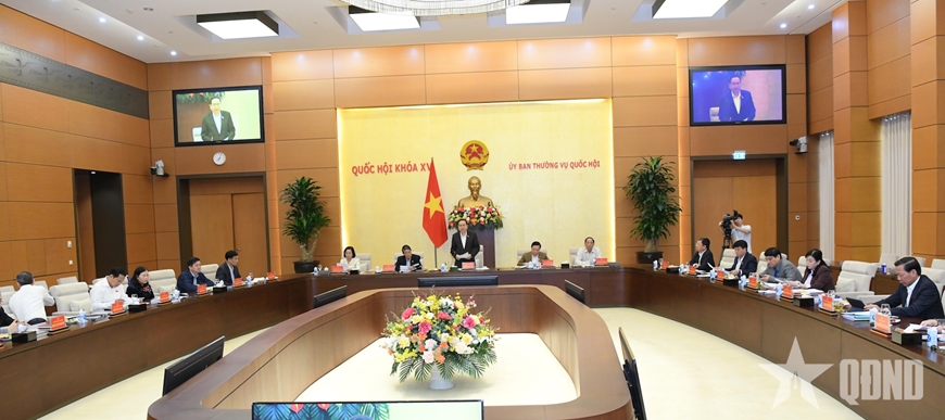 Chủ tịch Quốc hội Trần Thanh Mẫn chủ trì cuộc họp về rà soát, sửa đổi, bổ sung Hiến pháp
