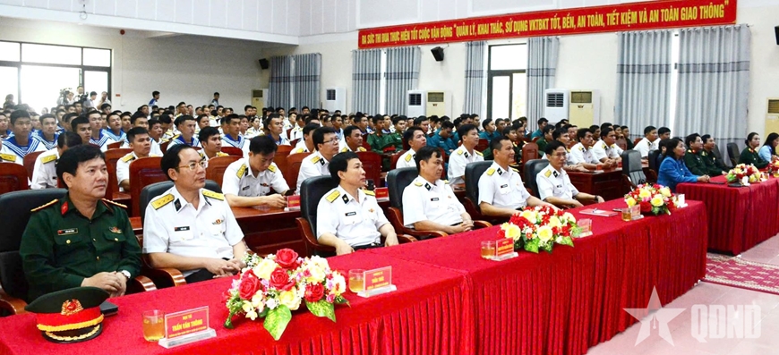 Triển lãm “Hải quân nhân dân Việt Nam anh hùng - 70 năm hành trình giữ biển”