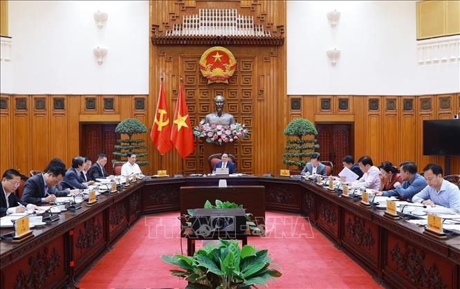 Thủ tướng Phạm Minh Chính: Dành chính sách đột phá, tạo điểm tựa để phát triển giáo dục và y tế