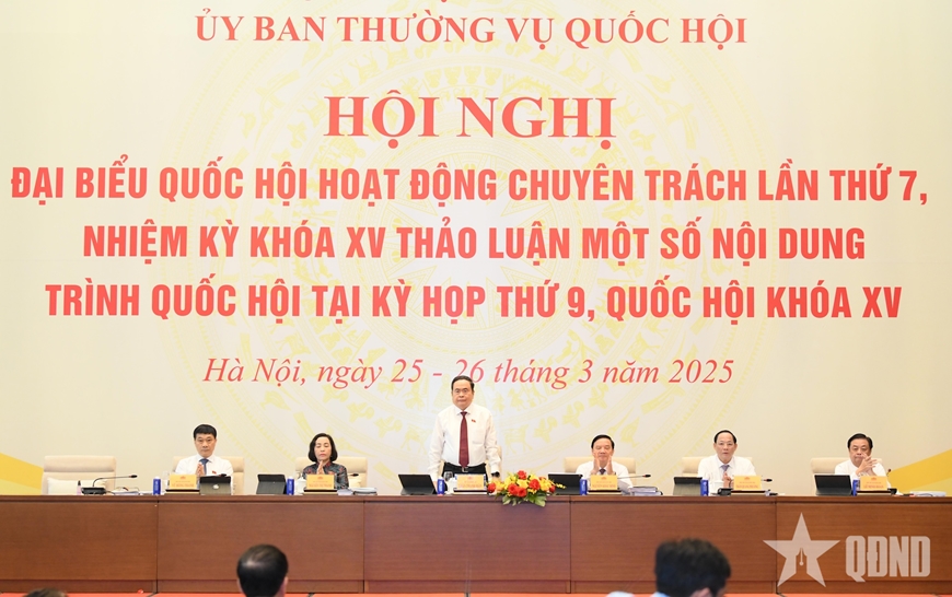 Chủ tịch Quốc hội Trần Thanh Mẫn: Đổi mới tư duy xây dựng pháp luật, nhanh chóng đưa chủ trương của Đảng đi vào cuộc sống