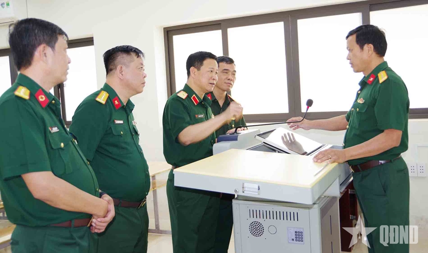 Tổng cục Chính trị khảo sát giáo dục khoa học xã hội và nhân văn tại Trường Cao đẳng Hậu cần 2