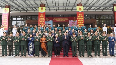 Gallery - 	Chủ tịch nước Lương Cường dự kỷ niệm 90 năm dân quân tự vệ