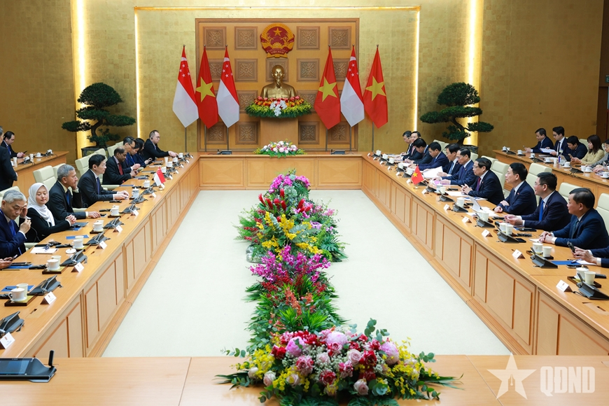 Thủ tướng Phạm Minh Chính hội đàm với Thủ tướng Singapore Lawrence Wong